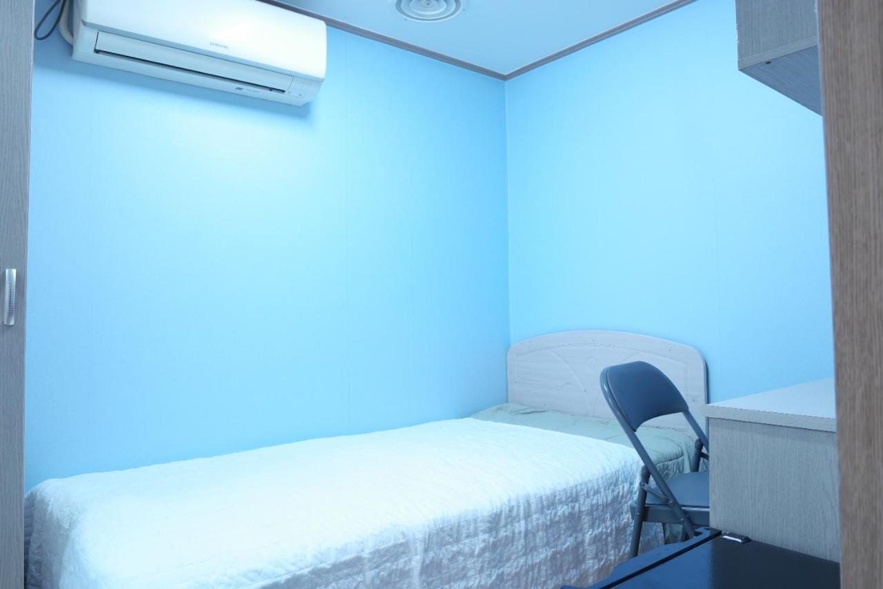 Angel Ire Hostel Пусан Екстериор снимка